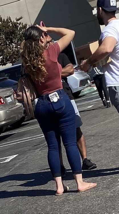 Big Booty Latina Busty Milf Tight Jeans Forum