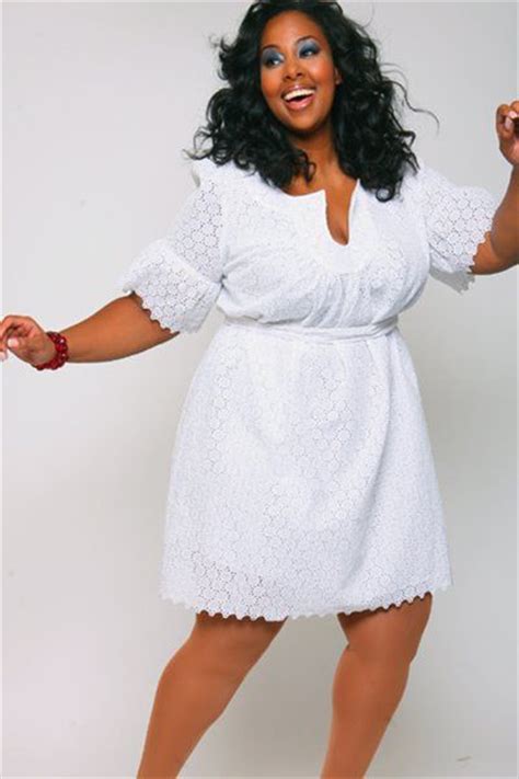 5 Ways To Wear A White Plus Size Dress That You Will Love