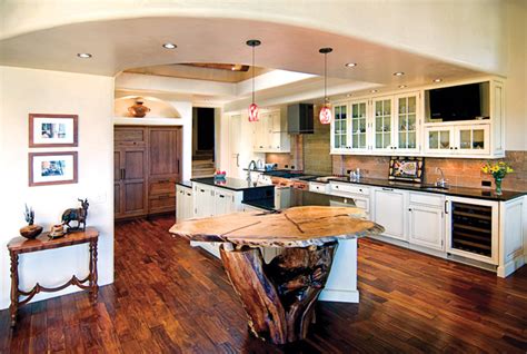 If you need white kitchen cabinets, modern kitchen cabinets, or grey kitchen cabinets our team has a solution for you. Santa Fe, NM Kitchen traditional-kitchen