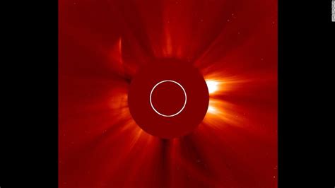 Comet Ison Sweeps Near Sun Shows Signs Of Life Cnn
