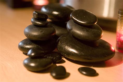 The Purpose Of Hot Stones In A Massage Mes Articles