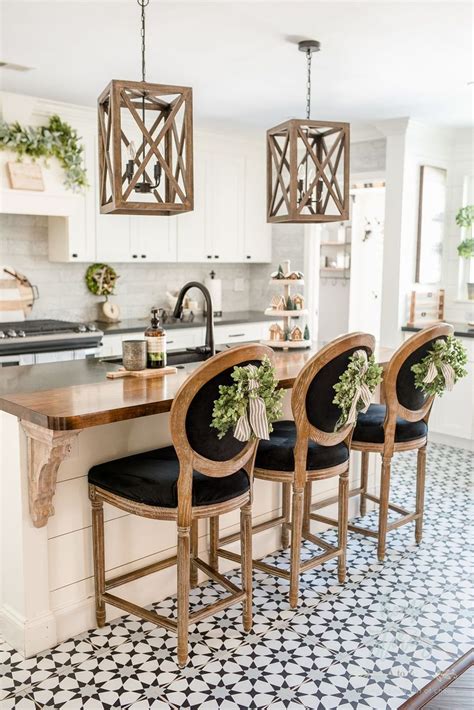 34 Stunning Black Kitchen Island Ideas Hmdcrtn