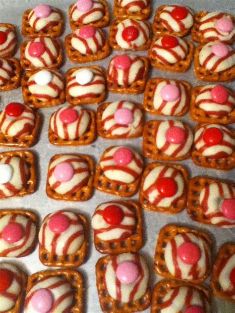 You can even go for festive colors with hershey kiss thumbprint cookies, to fit occasions like christmas, valentine's day, halloween, and other celebrations throughout the year. Valentine's Day treat! Pretzels with Hershey Kisses ...
