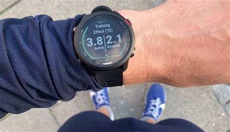 You will sync with music streaming services, such as spotify, to store and play your favourite rite songs right. TEST: Garmin Forerunner 245 Music | Bewertung der Laufuhr