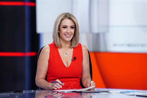 44 Inspirational Quotes About Sportscenter Female Anchors