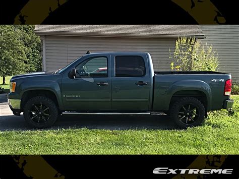 2008 Gmc Sierra 1500 20x10 Fuel Offroad Wheels 28555r20 Amp Tires