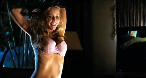 Horror Movies 19 Best Horror Movie Nude Scenes Of All Time