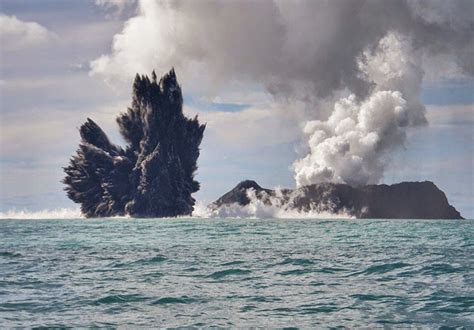 Undersea Volcano Eruption Near Tonga Unbelievable Info