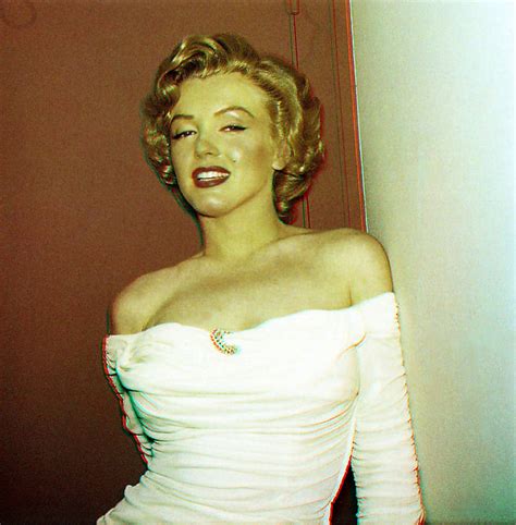 19 Marilyn Monroe White Dress 1 1952 Anaglyph Flickr