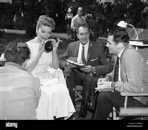 The Fly Patricia Owens Vincent Price David Hedison On Set 1958 Tm