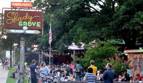 Popular Austin Restaurant Shady Grove Closes Permanently Kvvr World