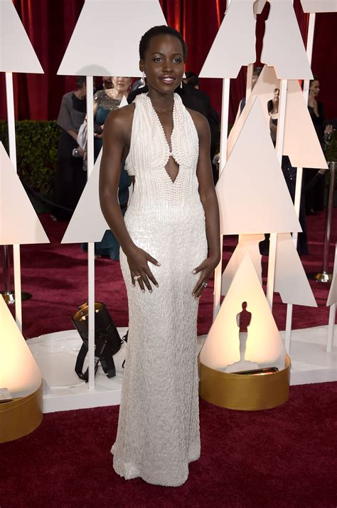 lupita nyong o s pearl encrusted calvin klein collection oscars dress was stolen daily front row
