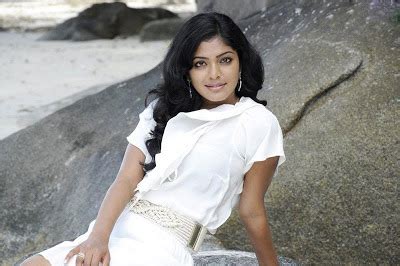 Malayalam Actress Rima Kallingal Hot Photo Gallery Imagedesi