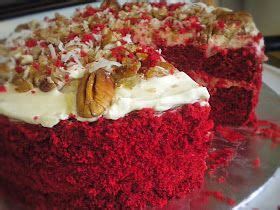 Arrange remaining berries decoratively over top of cake. The 25+ best Mary berry red velvet cake ideas on Pinterest | Paul hollywood red velvet cake ...