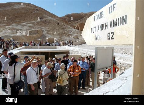 Dpa Files Groups Of Tourists Stand In Front Of The Entrance To The