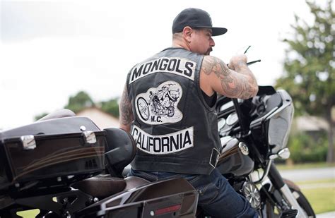 feds take aim at biker gang s ‘colors wsj