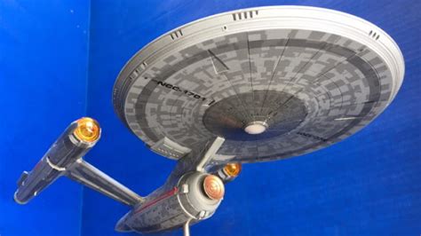 Review Polar Lights ‘star Trek Discovery Uss Enterprise Model