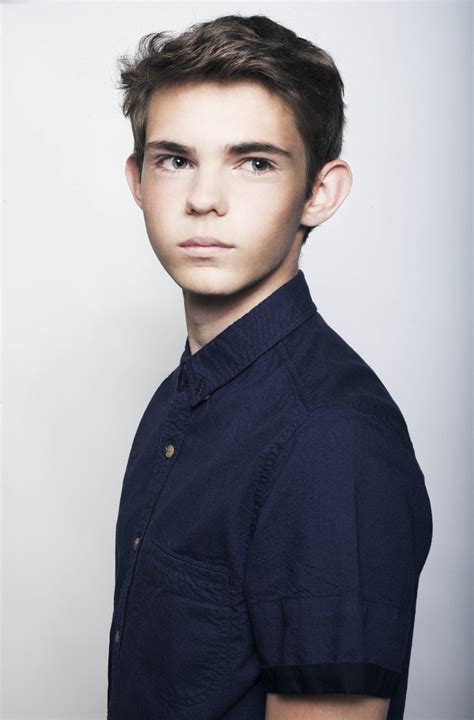 Robbie Kay Once Upon A Time Peter Pan Robbie Kay Photo Fanpop