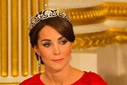 Kate Middleton incoronata! Ora sì che è una vera, splendida regina ...
