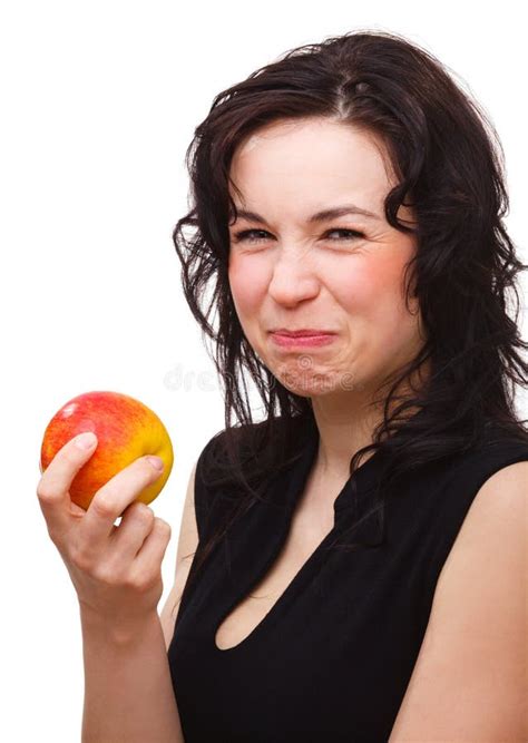 Cierre De Una Joven Caucásica Con Una Manzana Roja En La Mano Imagen