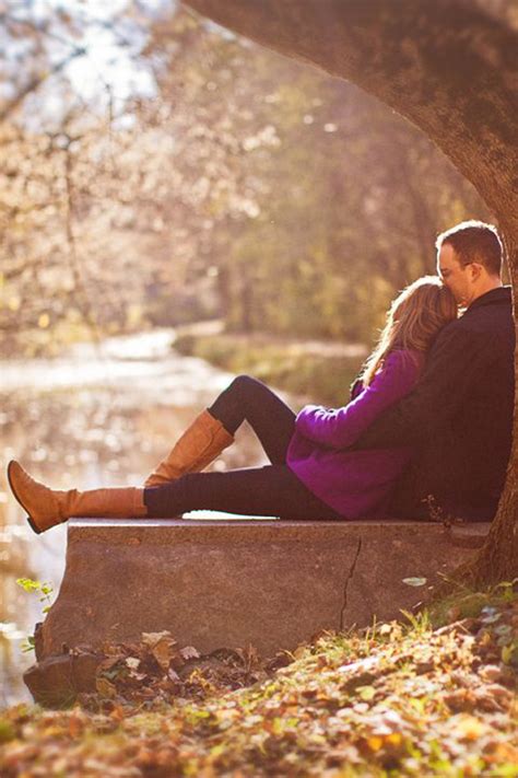 20 Amazing Pose Ideas For Engagement Photos