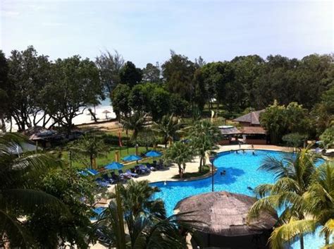 From the colors of the sunset, to soothing air greeting you with a warm embrace; Swimming Pool - Picture of Swiss-Garden Beach Resort ...