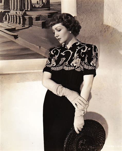 Claudette Colbert 1941 Hollywood Fashion 1940s Fashion Hollywood Glamour Hollywood Stars