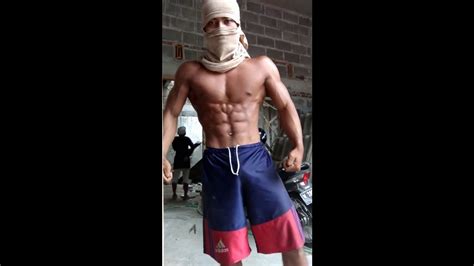 Bodybuilder Shredded Muscle Flexing Youtube