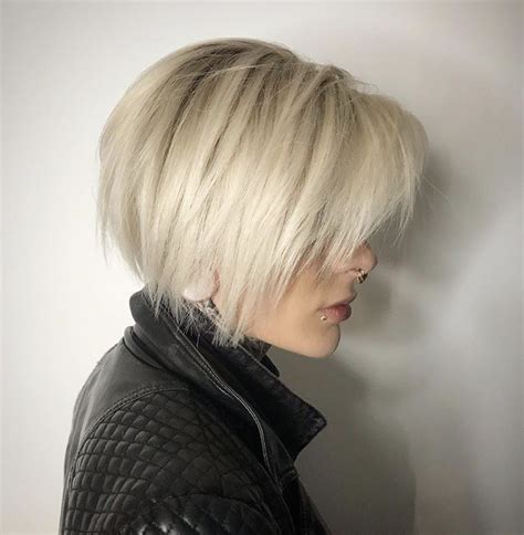 Check out rebecca romijn, she looks cute and adorable with her pale blonde locks. Short edgy bob haircut for Fall. Perfection! | Edgy bob ...