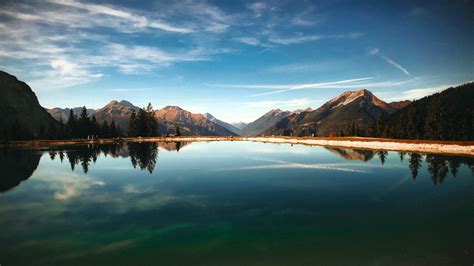 1920x1080 Lake Clouds Mountains Forest Landscape Scenic