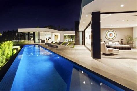 5 Ultra Modern Luxury Homes For Sale In Los Angeles