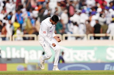 IND Vs ENG Shoaib Bashir Seizes Day 2 With 32 Over Spell On Crumbling