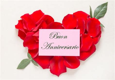 Una semplice ed elegante carta 12th weddinganniversary con la scritta happy 12th anniversary. Auguri Anniversario Matrimonio 7 Anni