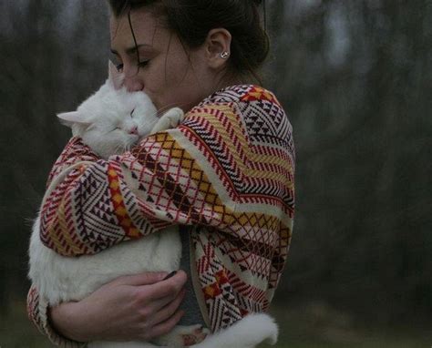 these cats hugging humans show they are capable of loving back cat hug cat love cats