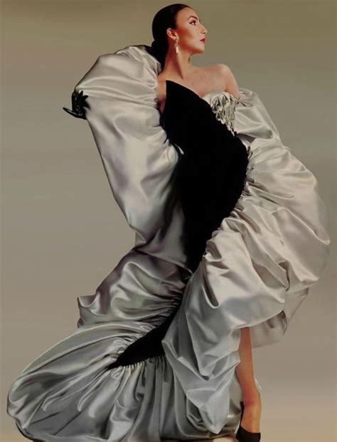 Cher By Richard Avedon For Vogue S Fashion Fashion History