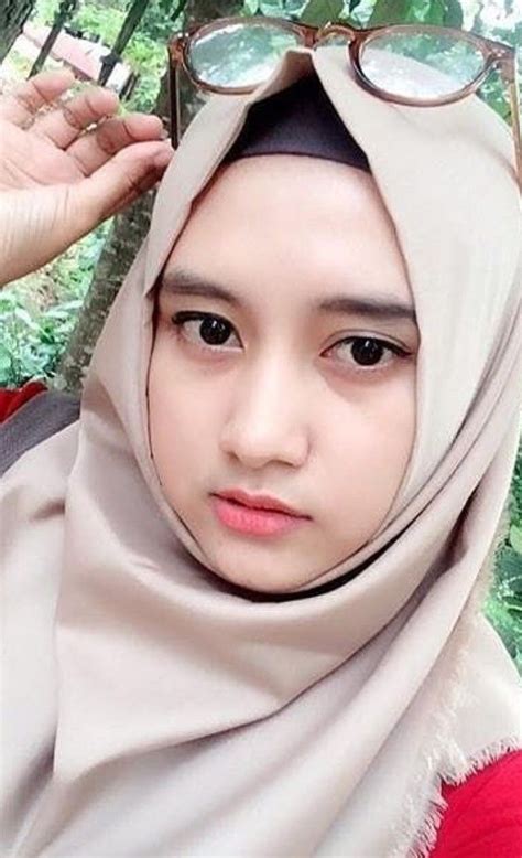Pin Oleh Sisu Haryono Di Gadis Cantik Di 2020 Jilbab Cantik Wanita