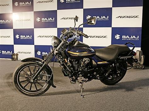 Avenger cruise 220 price in delhi avenger 160 vs avenger cruise 220. Bajaj Avenger line up: 150 Street, 220 Street and 220 ...