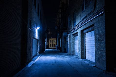 1900 Dark Alley Crime Night Stock Photos Pictures And Royalty Free