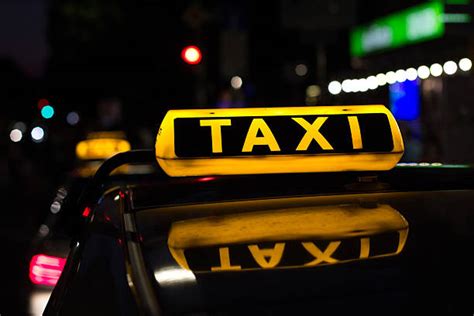 Taxi Nacht Deutschland Bilder Und Stockfotos Istock