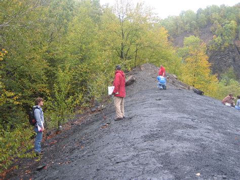 Structure Field Trip To Whaleback Anticline In Eastern Pa