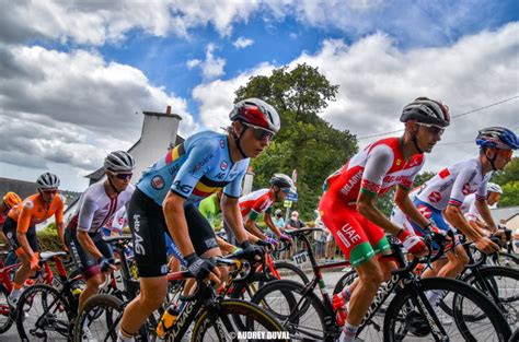 Chez les professionnels, philipsen compte pour le moment trois succès. Mercato : Jasper Philipsen rejoint Alpecin - Fenix