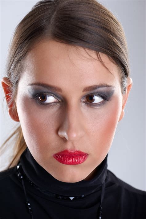 Filemodel With Eye Make Up And Lipstick 01 Wikimedia Commons