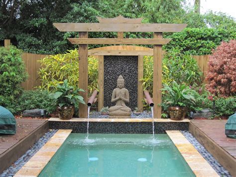 Here we will show you how to create your very own zen japanese garden japanese gardens are created to be spaces of meditation and reflection. How To Make A Zen Garden Design In Your Backyard: Zen ...