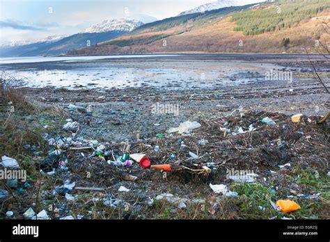 Garbage Pollution Lake Hi Res Stock Photography And Images Alamy