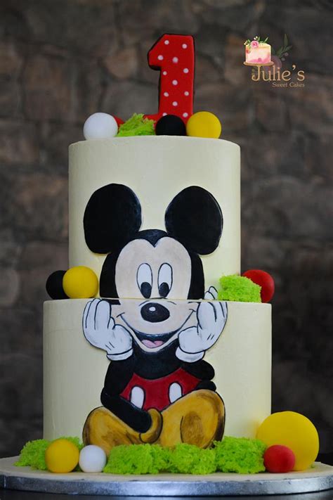 Mickey Mouse Cake Decorated Cake By Julies Sweet Cakes Cakesdecor