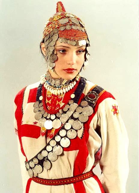 Global Musings“ A Chuvash Woman In Traditional Clothing With An Ama