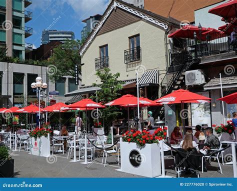 Outdoor Dining In Yorkville District Of Toronto Editorial Image Image
