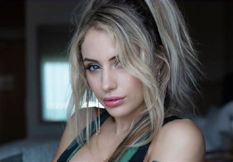 Is Liz Katz Pregnant In H O Delirious Wife Weight Gain