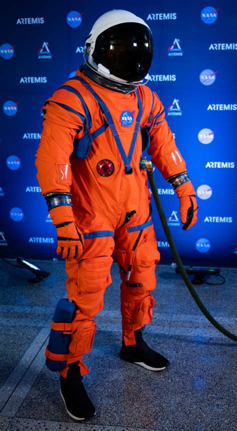 Find over 100+ of the best free nasa images. NASA unveiled a new spacesuit that's flexible enough for ...