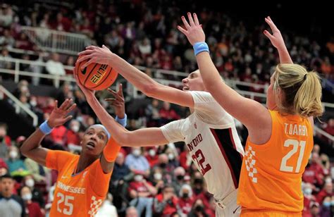 Cameron Brinks Domination Helps Rally Stanford Women Past Tennessee